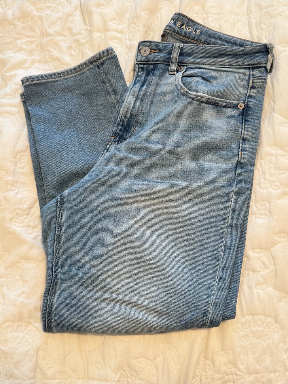 American Eagle Outfitters Light Wash Mom Jean - Short